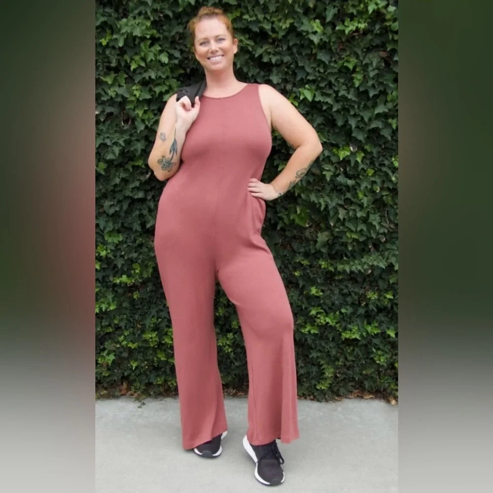 Fabletics Grace Relaxed Jumpsuit - Picture 3 of 13